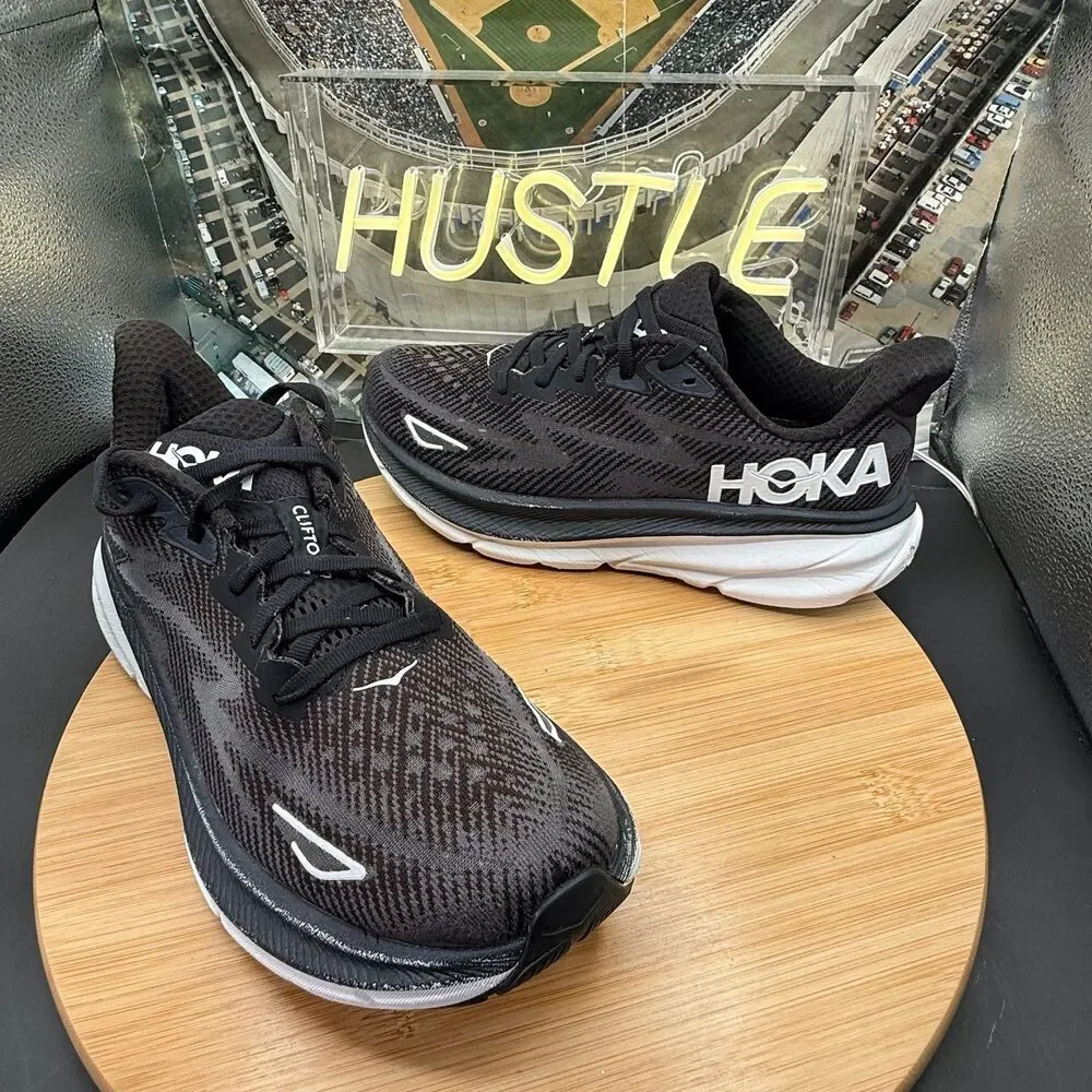 Hoka One One Clifton 9 “Black/White” Women’s Size 8B